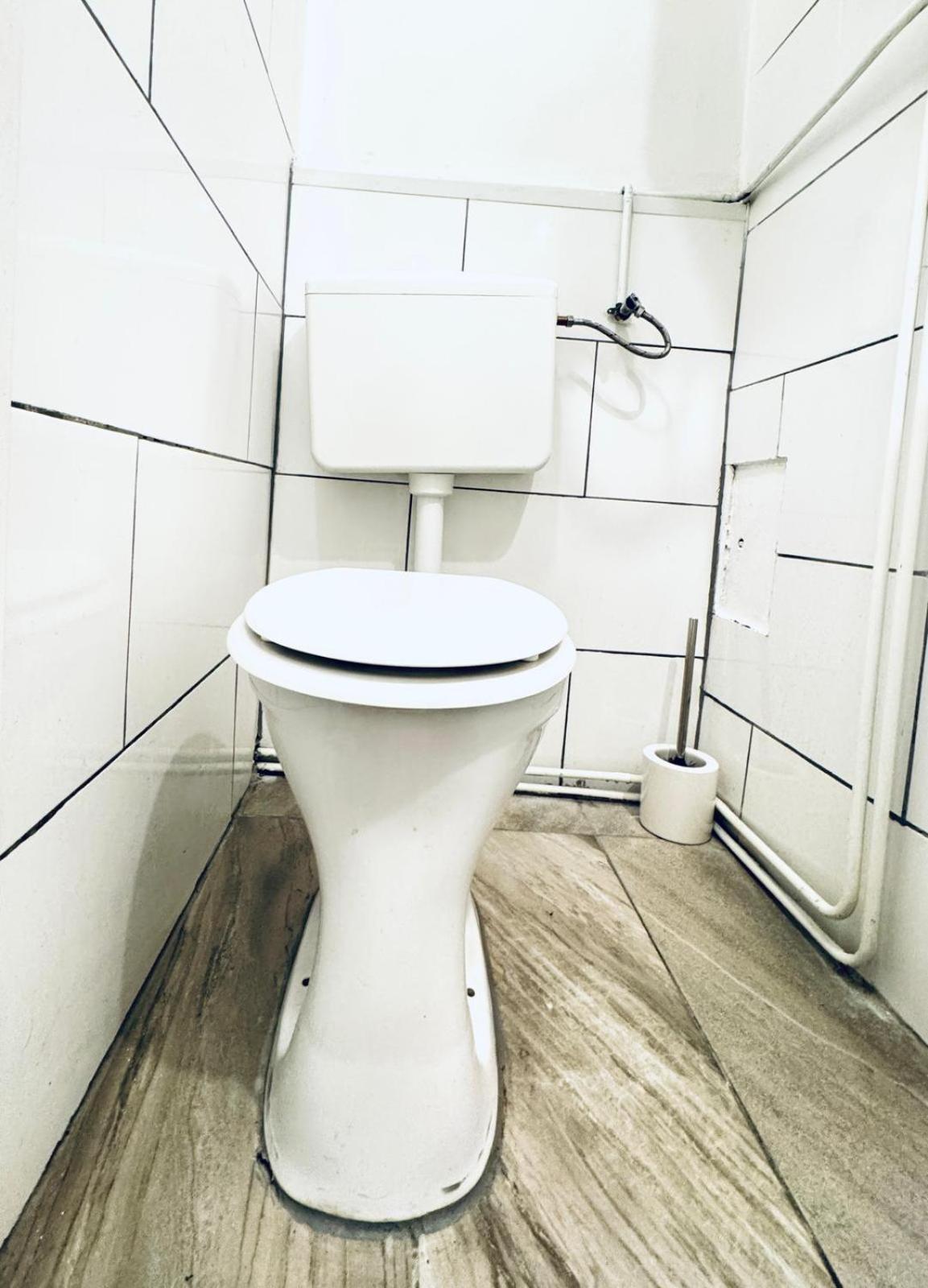 Stylish Apt, 15 Minutes To Rathausplatz Apartment *