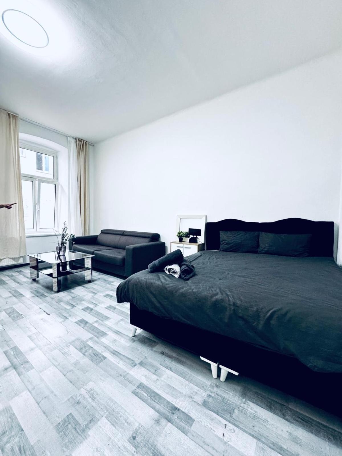 Stylish Apt, 15 Minutes To Rathausplatz Apartment Wien